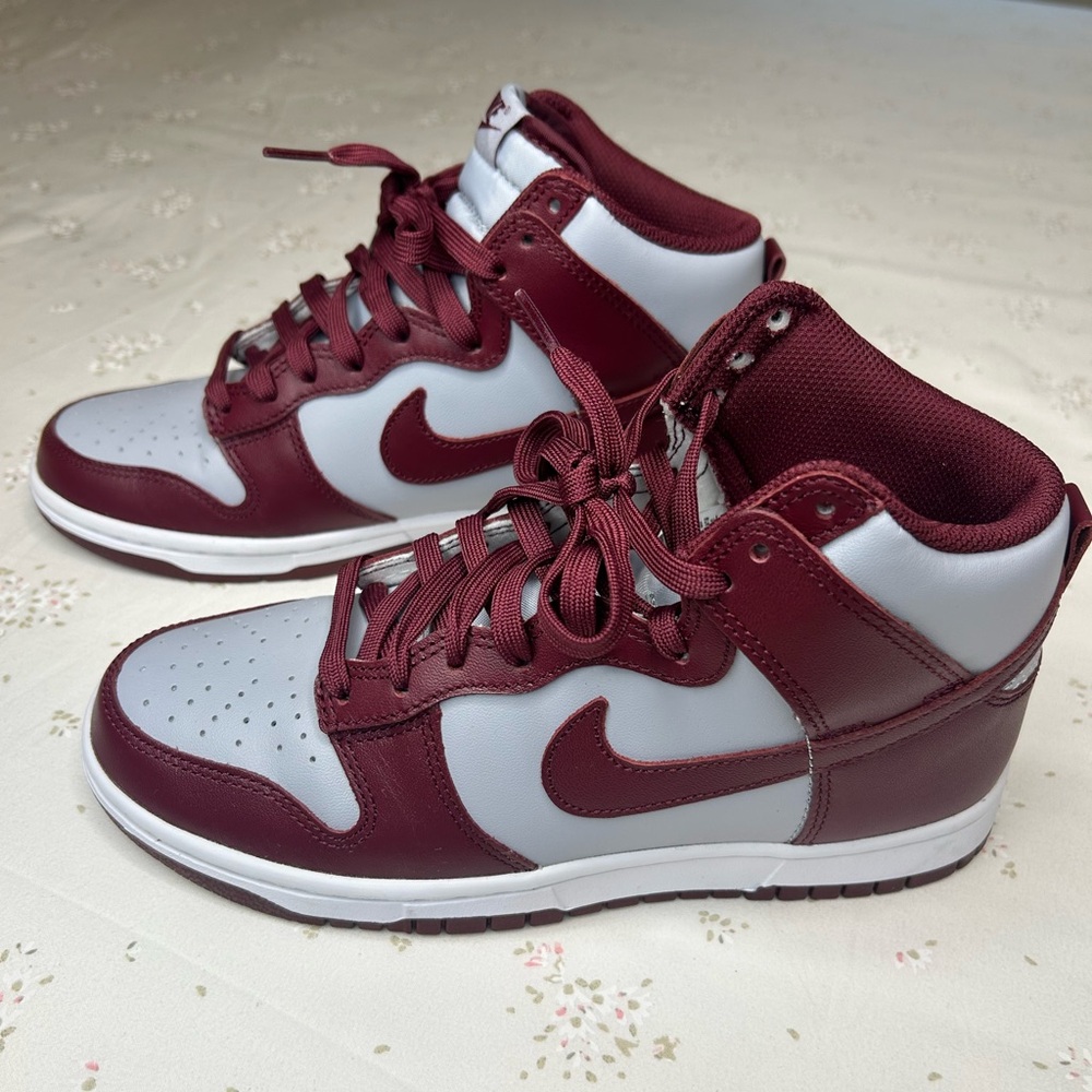 Nike Dunk High Dark Beetroot